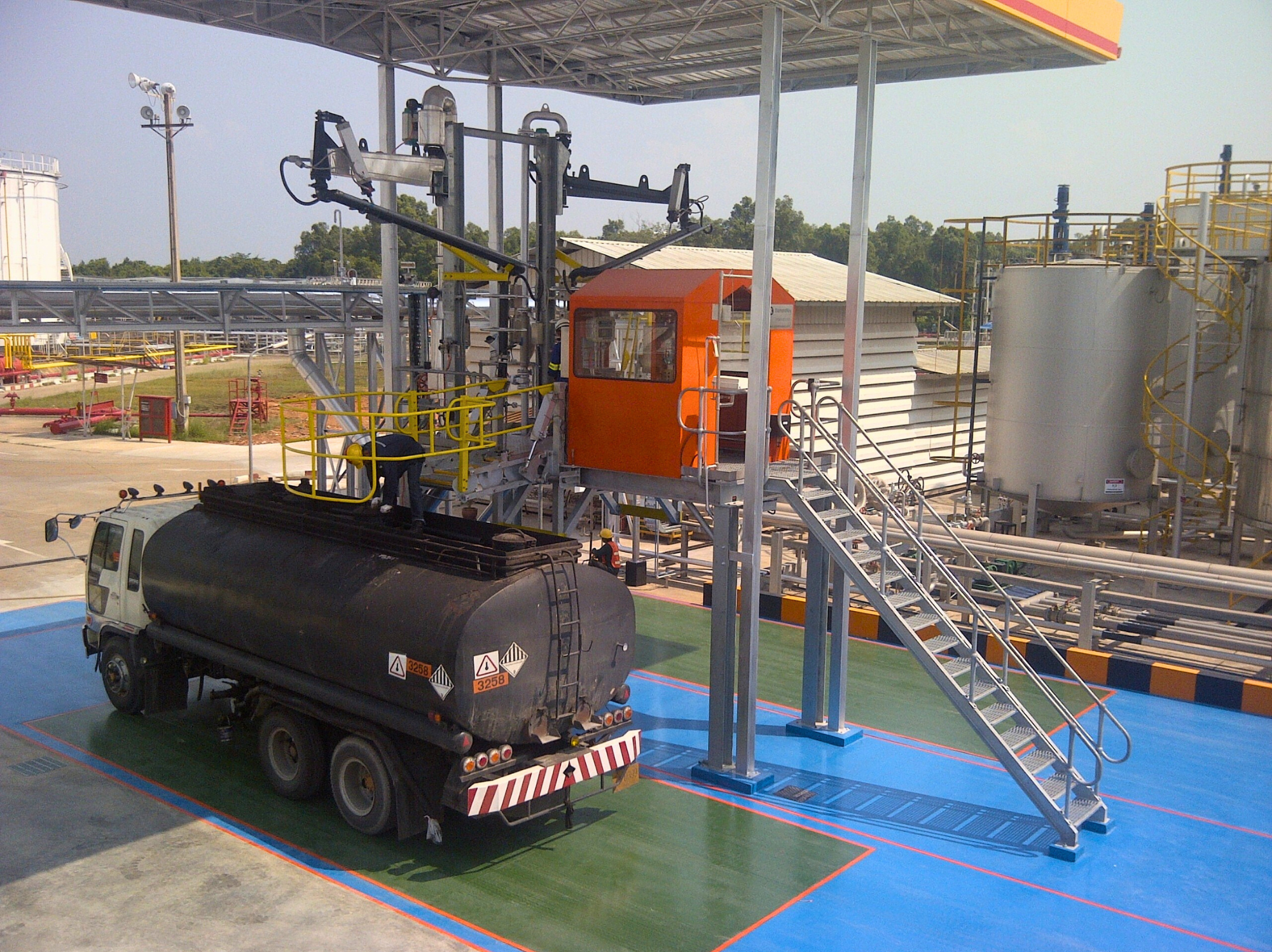 Bitumen Gantry